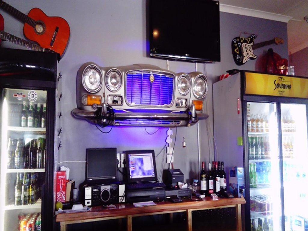 Barrel And Blues Inn Swellendam Eksteriør billede